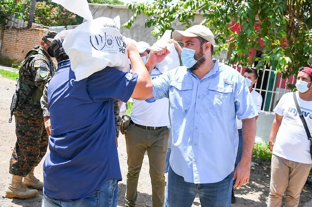 Ministro Durán afirma que todo el Gobierno está volcado en ayudar a la población salvadoreña ministro-duran-afirma-que-todo-el-gobierno-esta-volcado-en-ayudar-a-la-poblacion-salvadorena